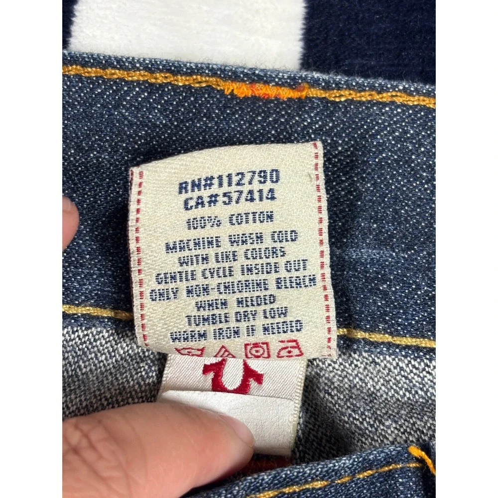 True Religion Geno Distressed  Splatter Jeans Mens 33 Made in USA Blue Denim